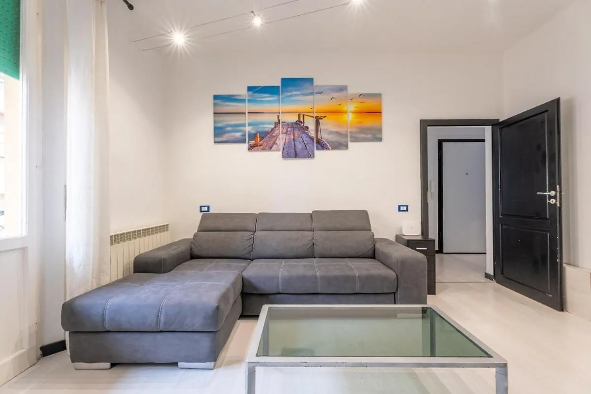 La Casa Del Lubra - A 2 Passi Dalla Stazione E Dal Porto Piombino Apartmán