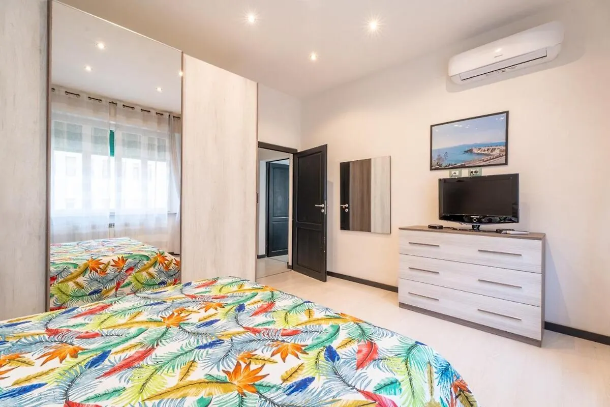 La Casa Del Lubra - 500Mt Dal Mare E 5 Minuti In Auto Dal Porto Appartement Piombino 0*,  Italië